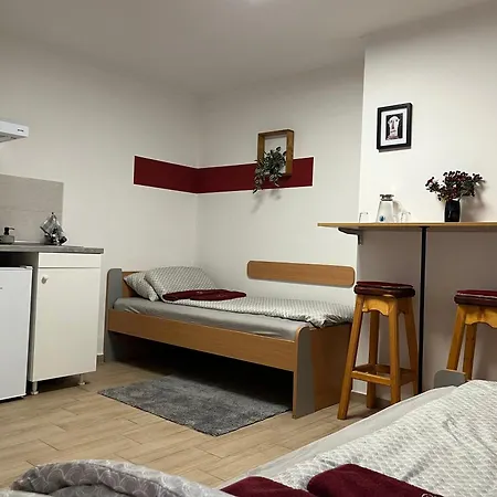 'monas' Mini Apartment *